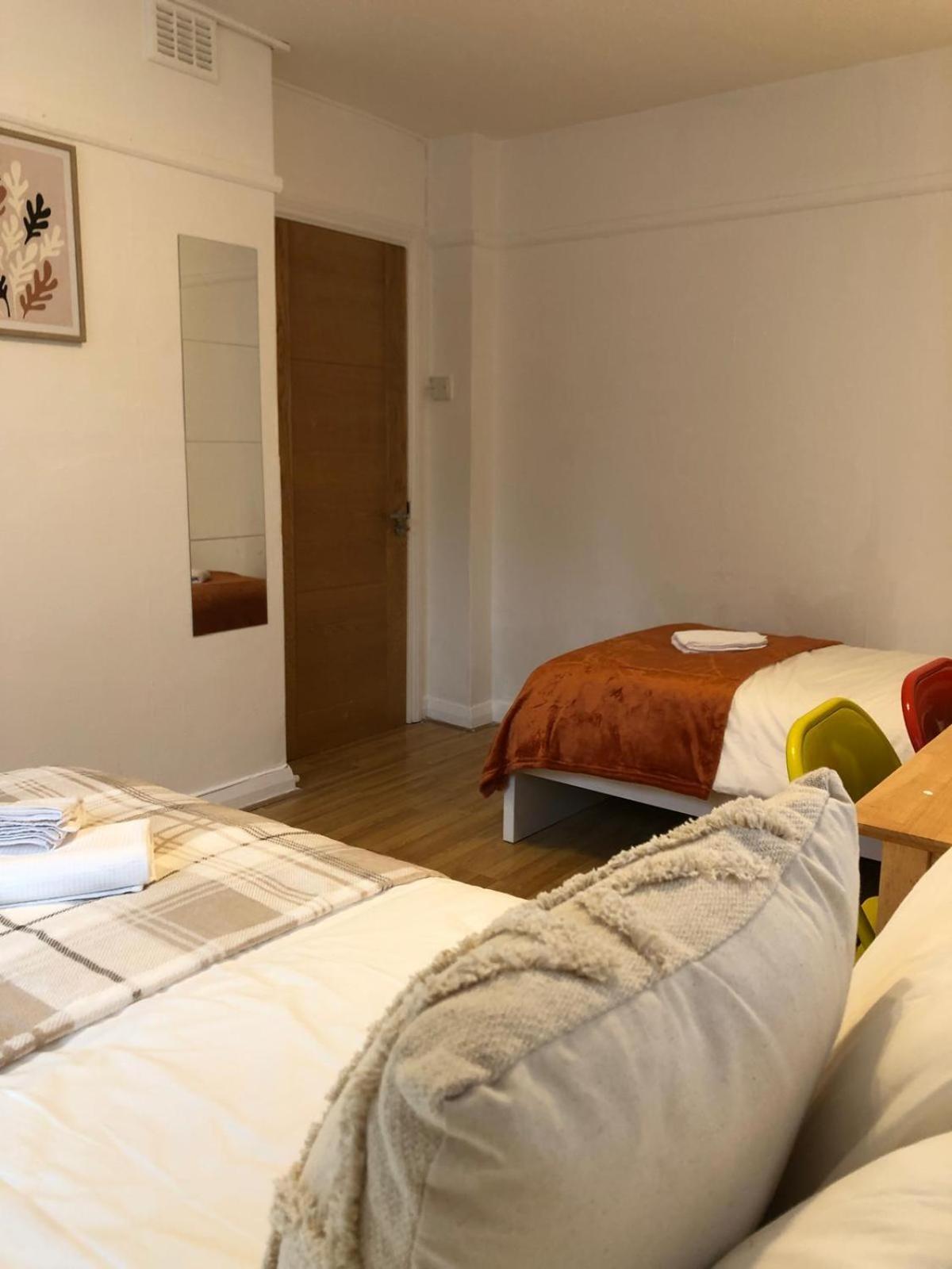 Comfy Private Bedrooms Near O2 Forum Kentish Town, Camden Privatunterkunft London
